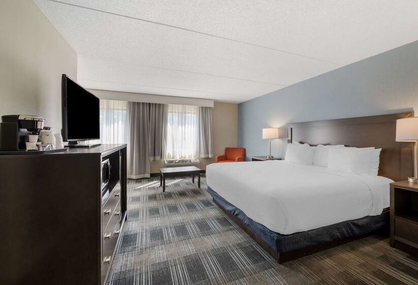 فندق Best Western Plus Alexandria Fort Belvoir