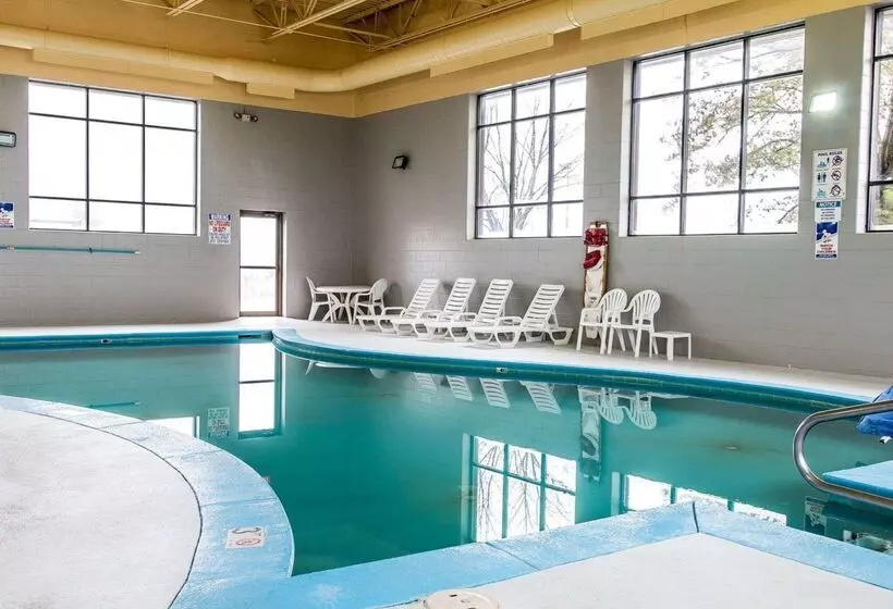 酒店 Clarion Inn I94 Near Expo Center