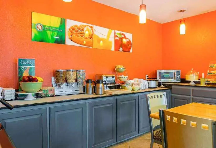 בית מלון כפרי Quality Inn Carthage