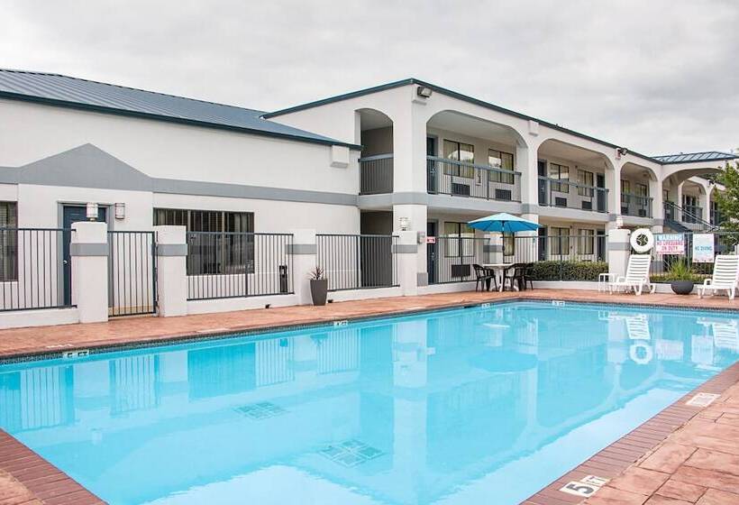 호텔 Quality Inn Carthage