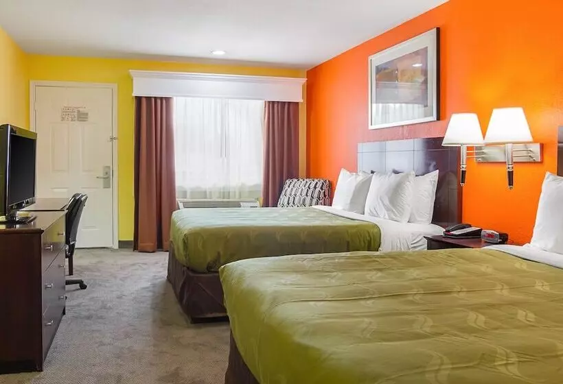 בית מלון כפרי Quality Inn Carthage