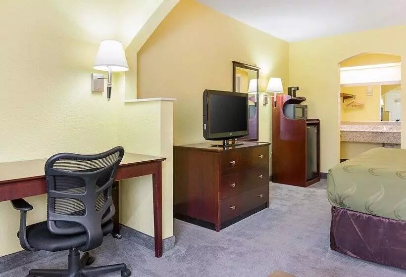 בית מלון כפרי Quality Inn Carthage