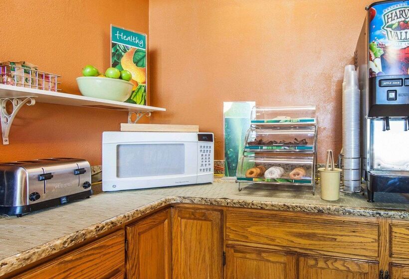 فندق Quality Inn