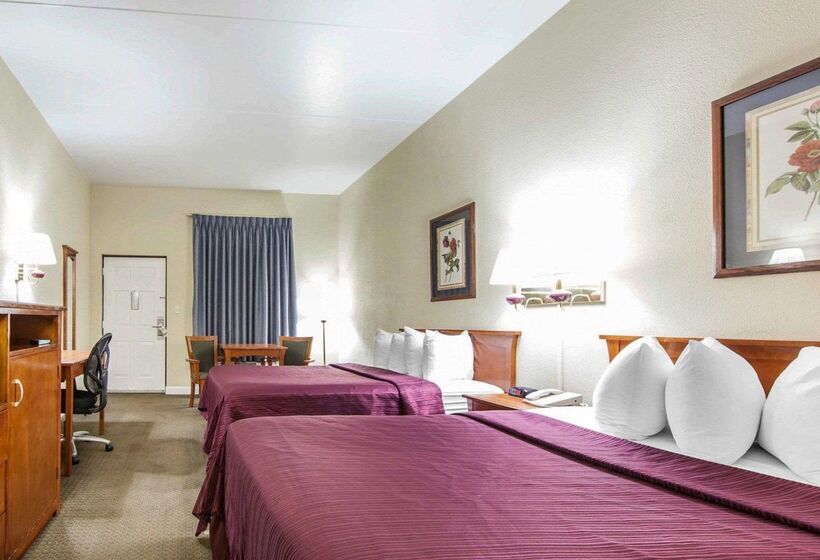 فندق Quality Inn