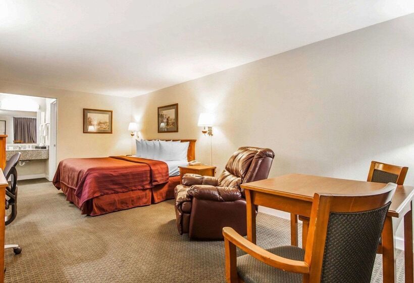 فندق Quality Inn