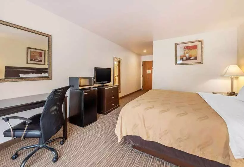 فندق Quality Inn & Suites Limon