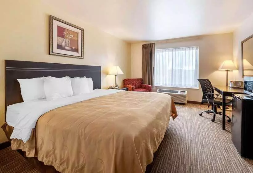 فندق Quality Inn & Suites Limon