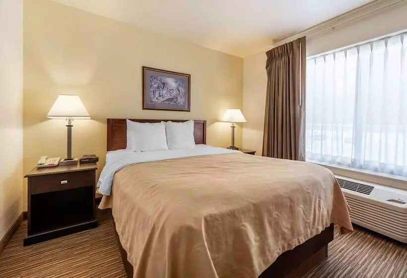 فندق Quality Inn & Suites Limon