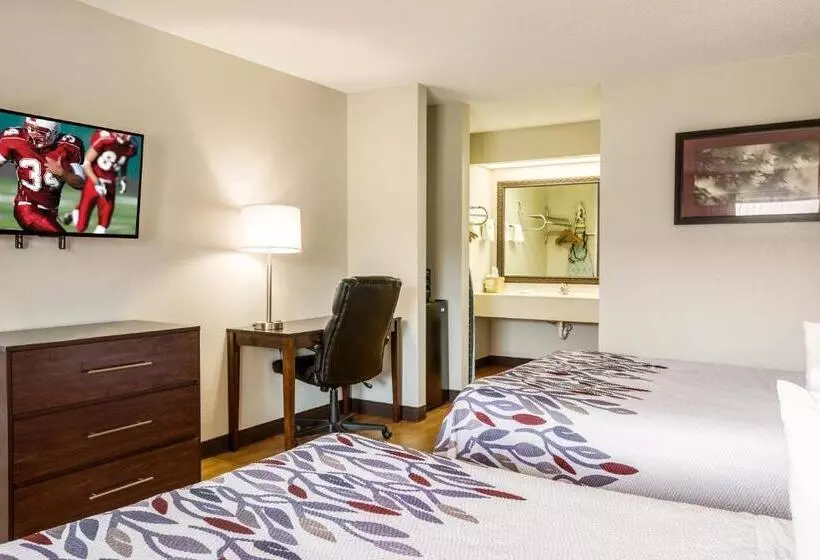 Отель Red Roof Inn Fayetteville I95