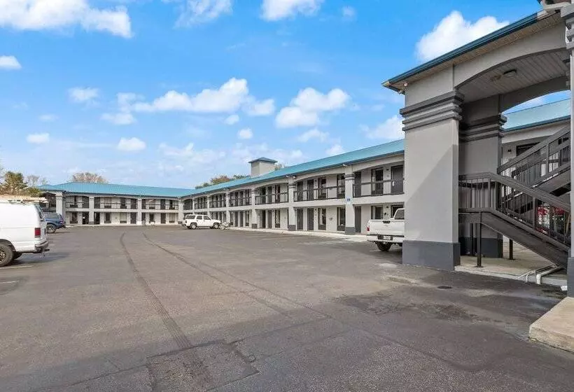 Отель Regency Inn Near Boardwalk & Hurlburt Field