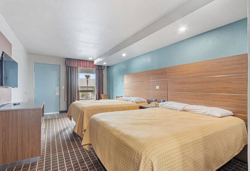 Отель Regency Inn Near Boardwalk & Hurlburt Field