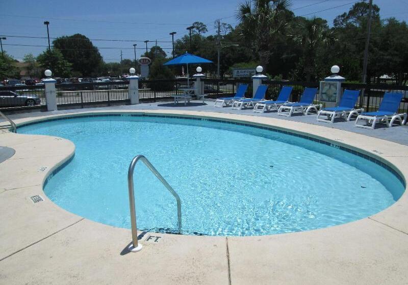 Отель Regency Inn Near Boardwalk & Hurlburt Field