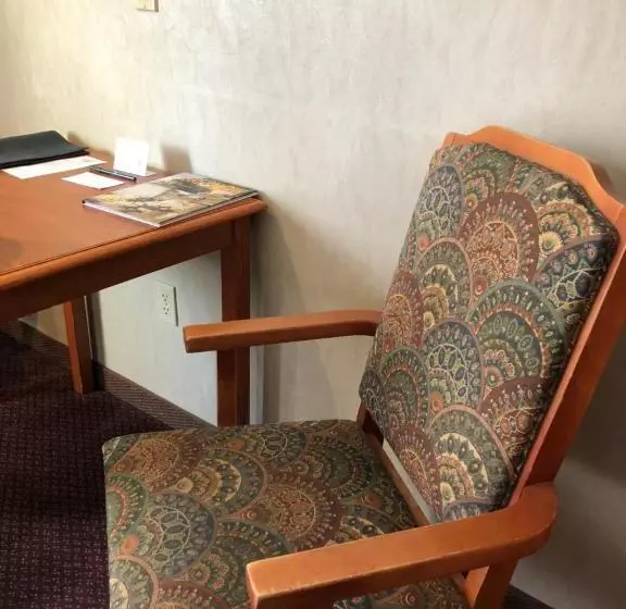 ホテル The Ashley Inn Of Tillamook