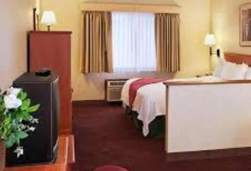 ホテル The Ashley Inn Of Tillamook