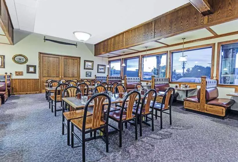 בית מלון כפרי Travelodge By Wyndham Pioneer Villa