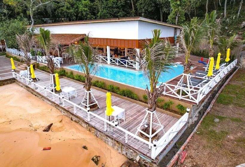 One Beach Resort