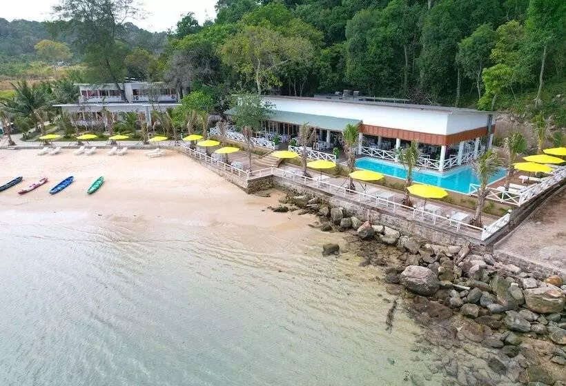 One Beach Resort