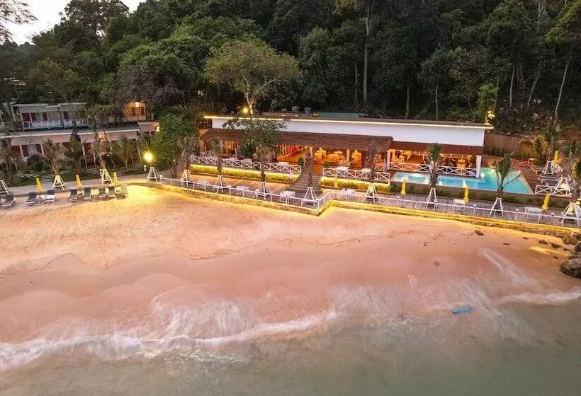 One Beach Resort