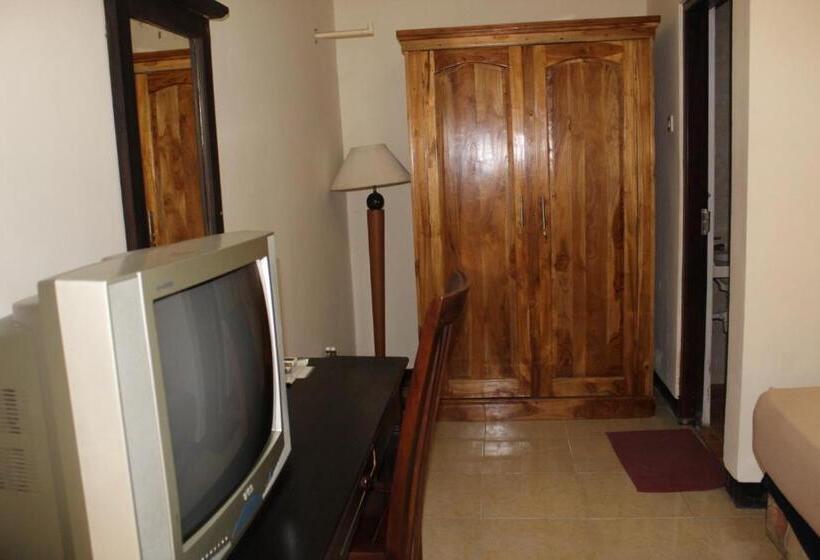 Отель Simpang Tujuh