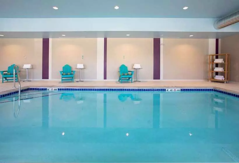ホテル Home2 Suites By Hilton Omaha Un Medical Ctr Area