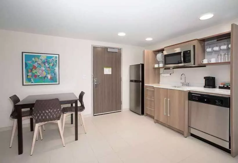 ホテル Home2 Suites By Hilton Omaha Un Medical Ctr Area