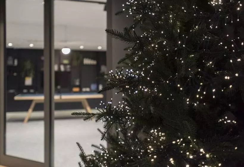 Hotelli Hoody Active & Happiness