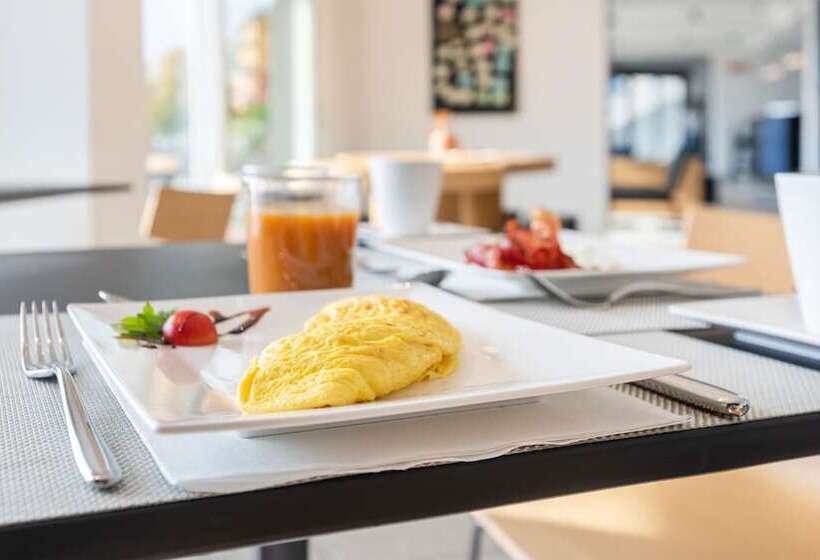 فندق Hoody Active & Happiness