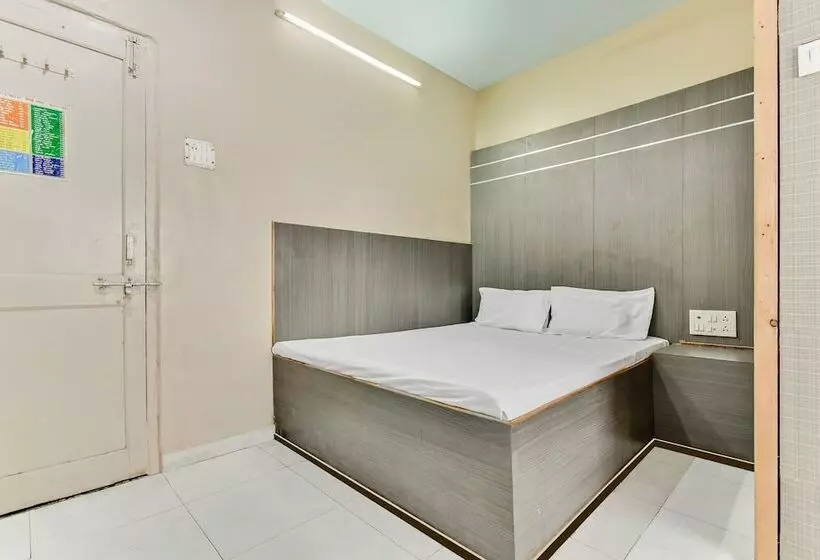 Spot On 40292 Hotel Shangrila Inn
