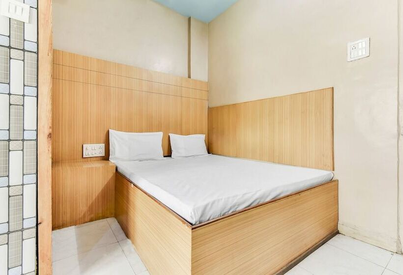 Spot On 40292 Hotel Shangrila Inn