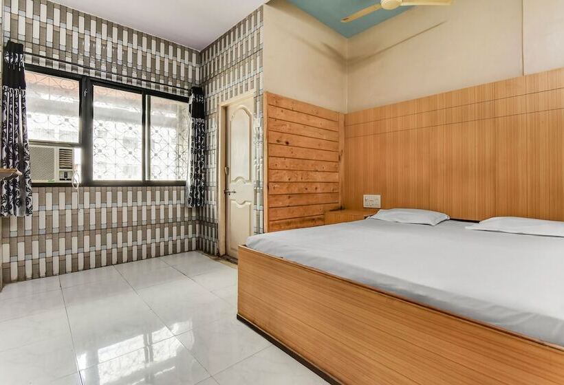 Spot On 40292 Hotel Shangrila Inn