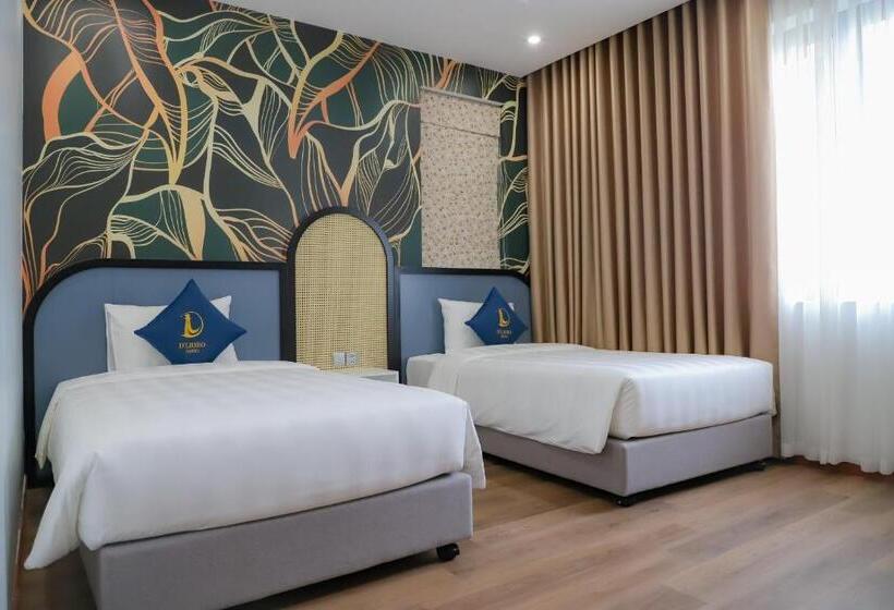 D Lioro Hotel & Resort