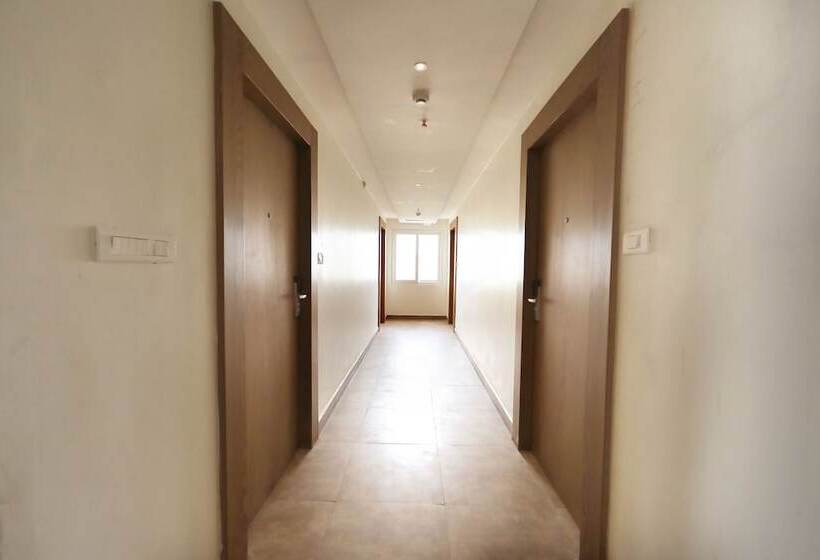 Отель Sri Ram Grand