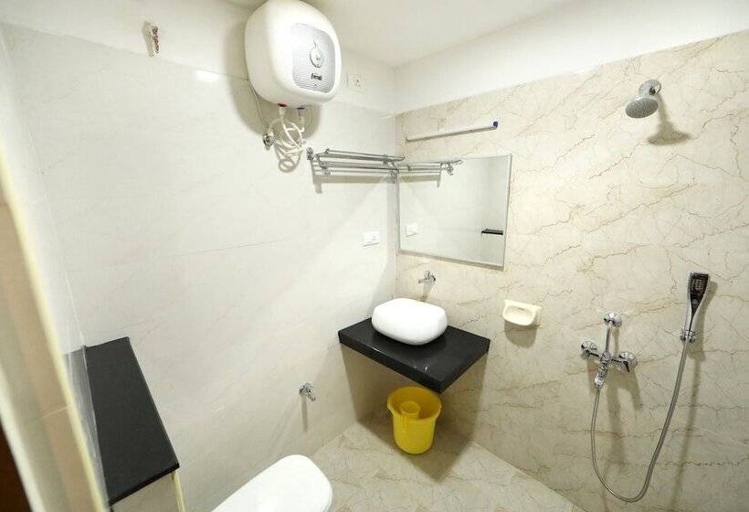 Отель Sri Ram Grand