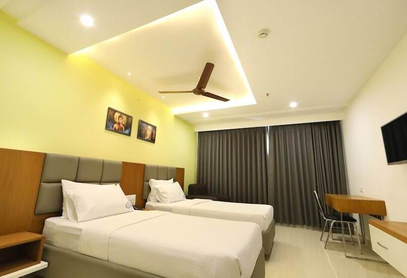 Отель Sri Ram Grand