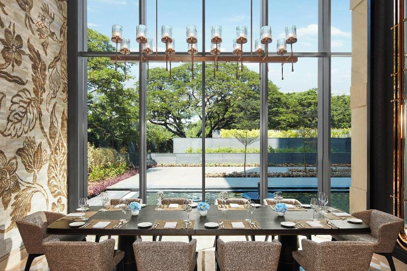 هتل The Ritzcarlton, Pune