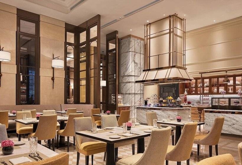 هتل The Ritzcarlton, Pune