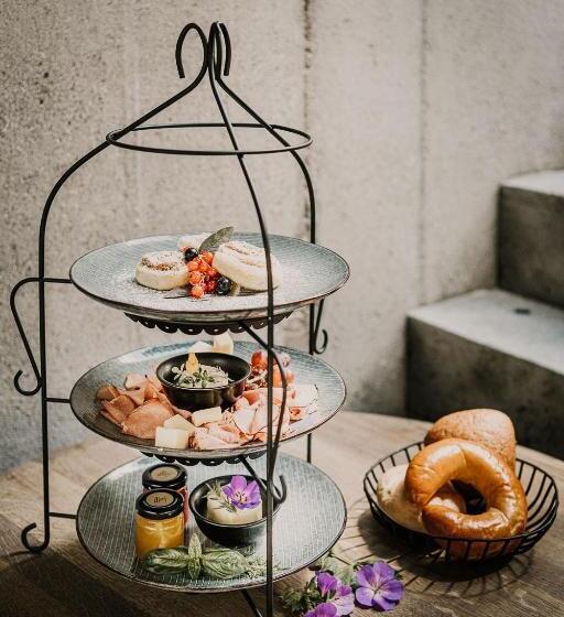 Tempel 74 Apartments