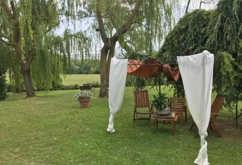 ホテル Agriturismo La Casinarosa