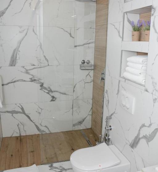 Olympic 84 Apartments