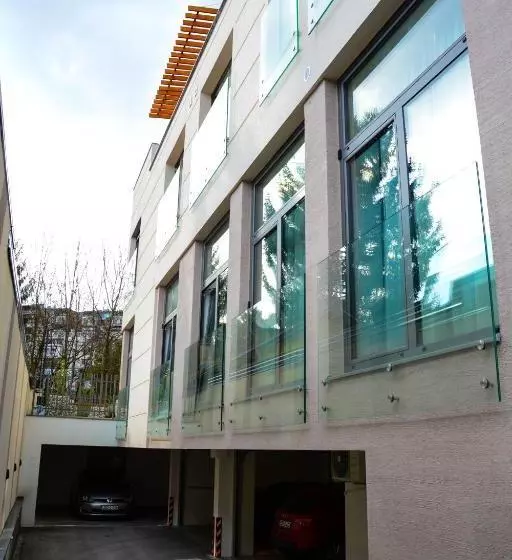 Olympic 84 Apartments