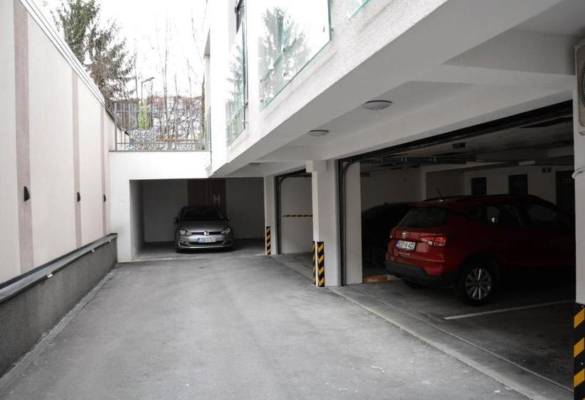 Olympic 84 Apartments