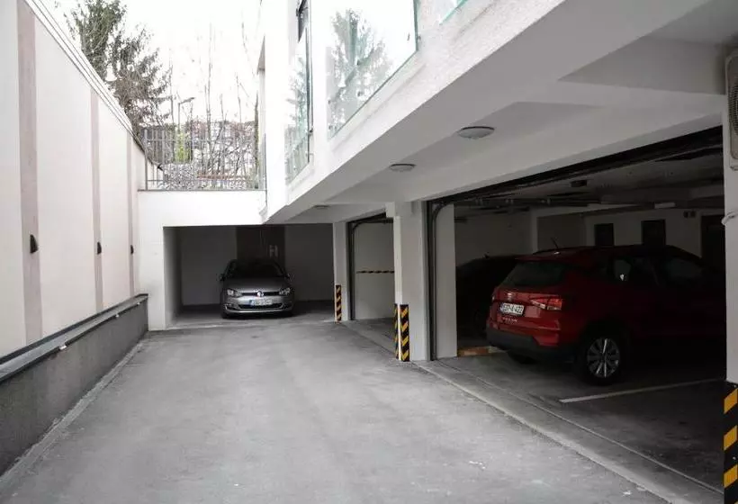 Olympic 84 Apartments