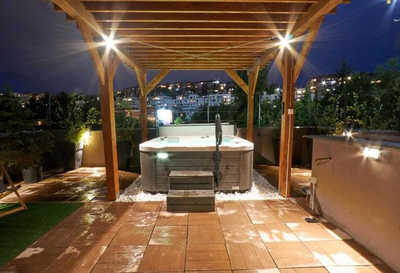 Olympic 84 Apartments