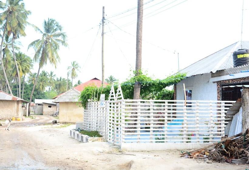 بنسيون Fakhwa Beach House