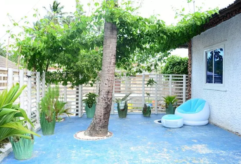 پانسیون Fakhwa Beach House