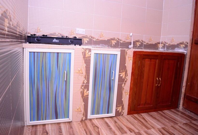 بنسيون Fakhwa Beach House