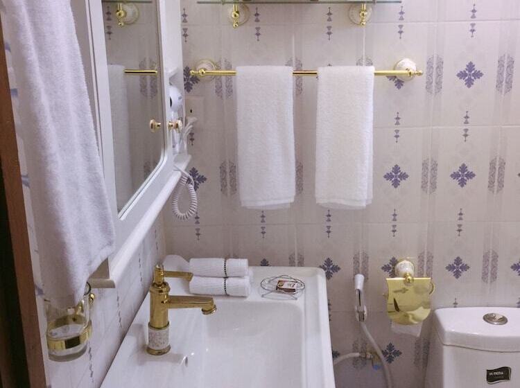 بنسيون Fakhwa Beach House