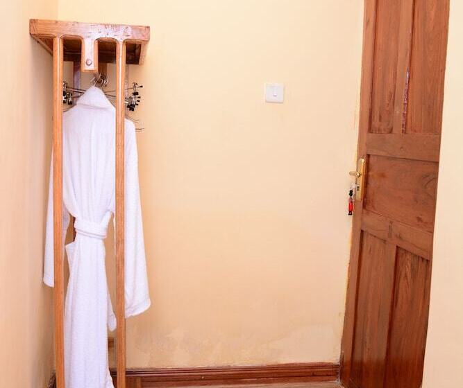 بنسيون Fakhwa Beach House