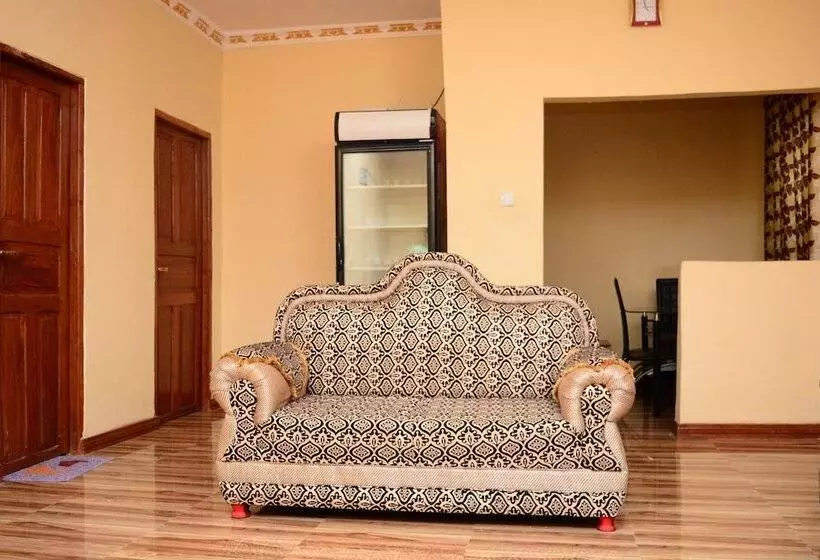 پانسیون Fakhwa Beach House