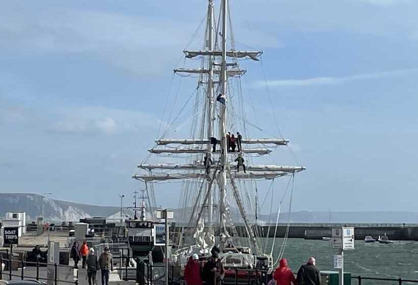 مبيت وإفطار Lantana Guest House